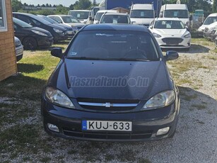 CHEVROLET LACETTI 1.4 16V Elite AC Klímás.Több mint 1év műszaki vizsgával.Vezetett szervízkönyv