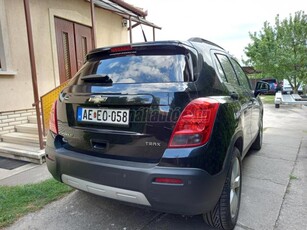 CHEVROLET TRAX 1.7 D szervizkönyv félbőr