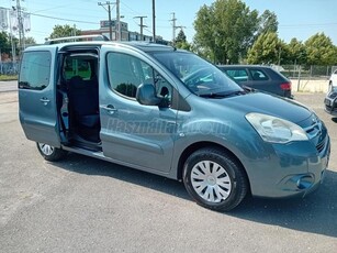 CITROEN BERLINGO 1.6 Comfort 1 év garanciával.Multispace plus napfénytető.dupla tolóajtó.új model