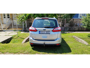 FORD C-MAX Grand2.0 TDCi Titanium [7 személy]