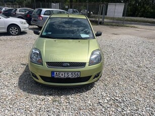 FORD FIESTA 1.4 Color