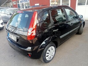 FORD FIESTA 1.4 Comfort M. országon újonnan forgalomba helyezett. garantált 75000 km