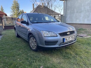 FORD FOCUS 1.4 Ambiente