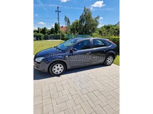 FORD FOCUS 1.4 Ambiente