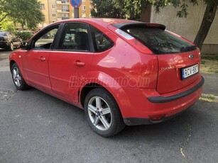 FORD FOCUS 1.4 Ambiente