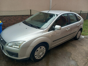 FORD FOCUS 1.4 Trend