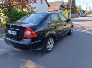 FORD FOCUS 1.6 Ambiente