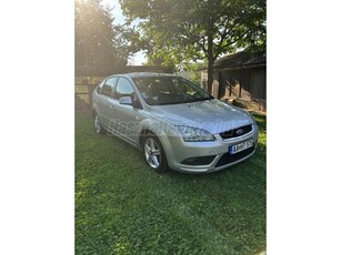 FORD FOCUS 1.6 Ghia