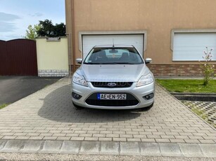 FORD FOCUS 1.6 Ghia