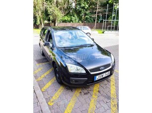 FORD FOCUS 1.6 Ghia Turnier