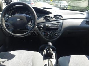 FORD FOCUS 1.6 Trend