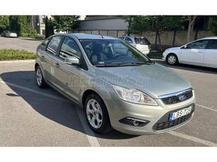 FORD FOCUS 1.6 Trend /FRISS műszaki/2 zónás klíma/szervizkönyv/vonóhorog