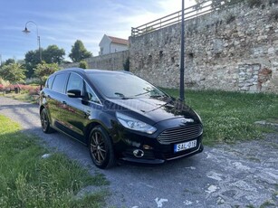 FORD S-MAX 2.0 TDCi Titanium [7 személy]