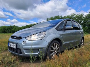 FORD S-MAX 2.0 TDCi Titanium