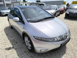 HONDA CIVIC 1.8 Executive Xenon. panorámatető. ülésfűtés. tempomat. t.radar