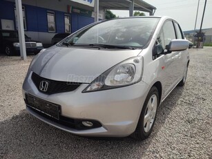 HONDA JAZZ 1.2 Trend tolatóradar / téli - nyári kerék garnitúra / klíma