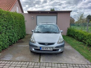 HONDA JAZZ 1.4 LS