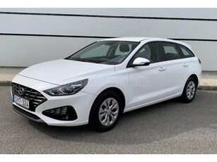 HYUNDAI I30 1.5 DPi Life Magyarországi.Szervízkönyv.Áfás