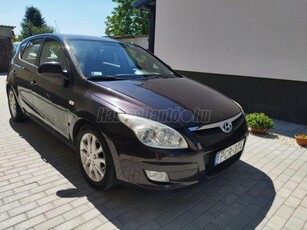 HYUNDAI I30 1.6 CRDi HP Comfort