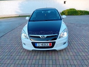 HYUNDAI I30 1.6 CRDi LP Classic