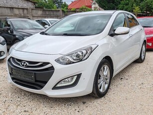 HYUNDAI I30 1.6 GDi Style /SOK-SOK EXTRA/HIBÁTLAN ÁLLAPOT/