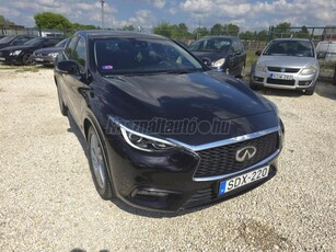 INFINITI Q30 1.5d City Black Edition NAVI DUPLA DIGIT KLÍMA ÜLÉSFŰTÉS TEMPOMAT