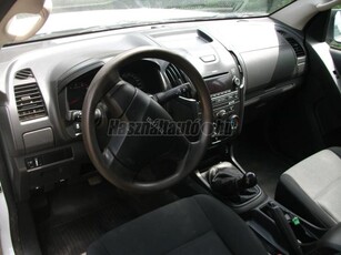 ISUZU D-MAX 2.5 D L (szimpla kabin)