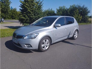 KIA CEE'D 1.4 EX