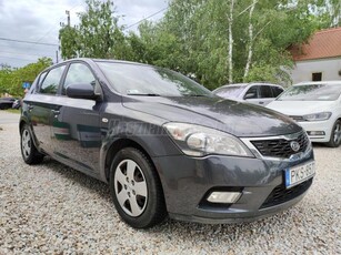 KIA CEE'D 1.4 EX KLÍMA. ÜLÉSFŰTÉS