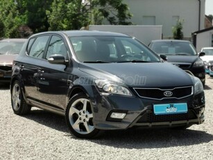 KIA CEE'D 1.6 CRDI EX Digitklíma+Ülésfűtés+Gyár spoilerek+Gyári 17kerekek++