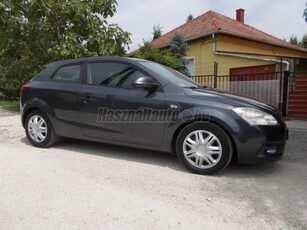 KIA CEE'D Pro1.6 CRDi ecoDynamic Megkímélt.Gyári fényezés.252000km.Klima!