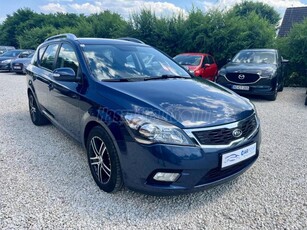 KIA CEE'D SW 1.6 EX Limited Plus Digitklíma/Tolatóradar/ Alufelni