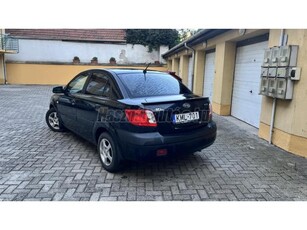 KIA RIO 1.5 CRDi EX Safety