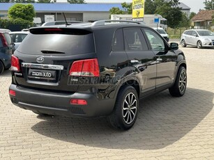 KIA SORENTO 2.2 CRDi EX Prémium (Automata) NAVI/XENON/PDC/SZ.KÖNYV