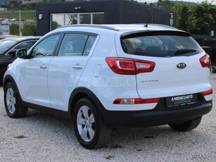 KIA SPORTAGE 1.6 GDI EX Klíma Tempomat Ülésfűtés elöl-hátul T.radar T-NY gumik alufelnin Friss nagyszerv