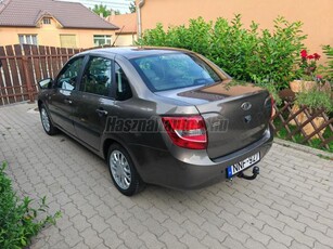 LADA GRANTA Sedan 1.6 Lux