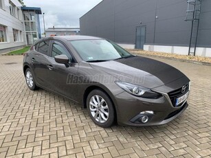 MAZDA 3 Sport 2.2 D Revolution Top SZÉP ÁLLAPOTBAN!!!