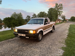 MAZDA B 2200