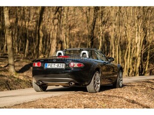 MAZDA MX-5 2.0i 16V Revolution