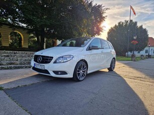 MERCEDES-BENZ B 180 CDI BlueEFFICIENCY (Automata)