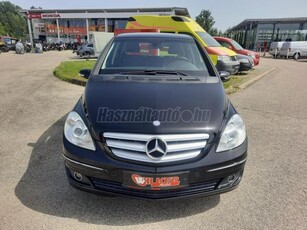 MERCEDES-BENZ B 200 Autotronic Friss vezérlés