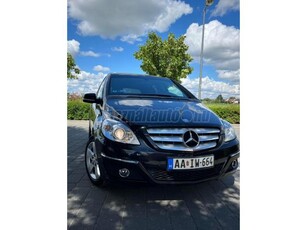 MERCEDES-BENZ B 200 CDI Autotronic + KM GARANCIA