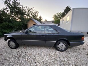 MERCEDES-BENZ CE 300 24V - 220LE - Felújítandó