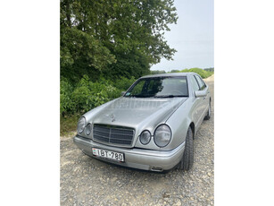 MERCEDES-BENZ E 250 D Elegance