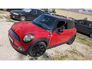 MINI MINI COOPER 1.6 D Klíma - 17 es Alufelni - Félbőr - USB/Aux - Egyedi megjelenés