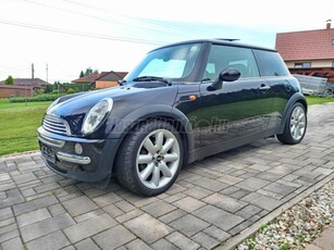 MINI MINI COOPER 1.6 Dupla panoráma. Automata. Keveset futott. Navi. Xenon. Sok más extrával