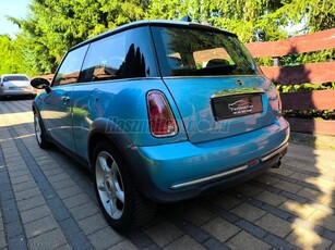 MINI MINI COOPER 1.6 IGÉNYES SZÉP ÁLLAPOTBAN