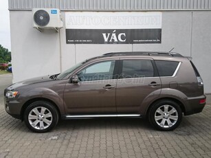 MITSUBISHI OUTLANDER 2.0 MIVEC Invite 2WD 105.000 Km - Bi-Xenon