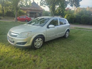 OPEL ASTRA H 1.6 Cosmo