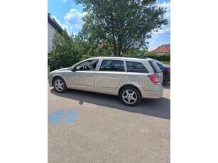 OPEL ASTRA H Caravan 1.9 CDTI Cosmo